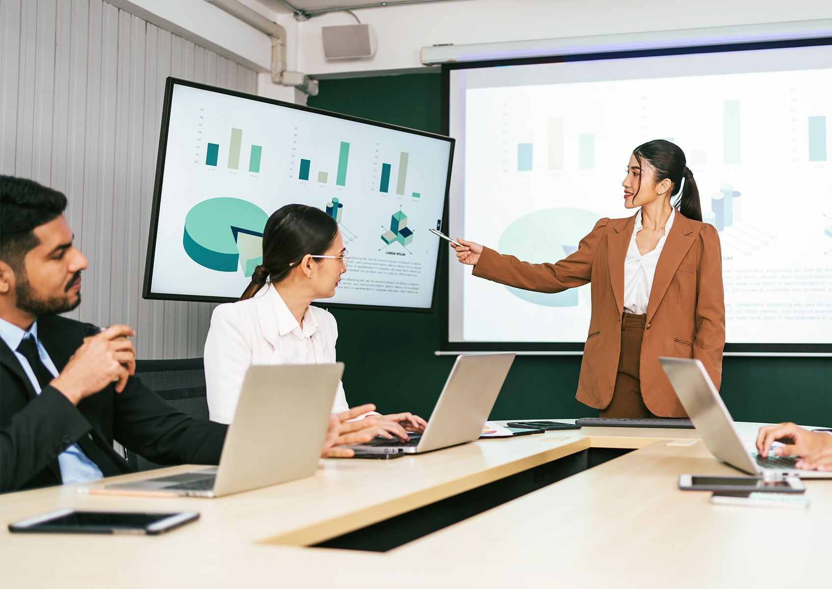 shutterstock_2449802387